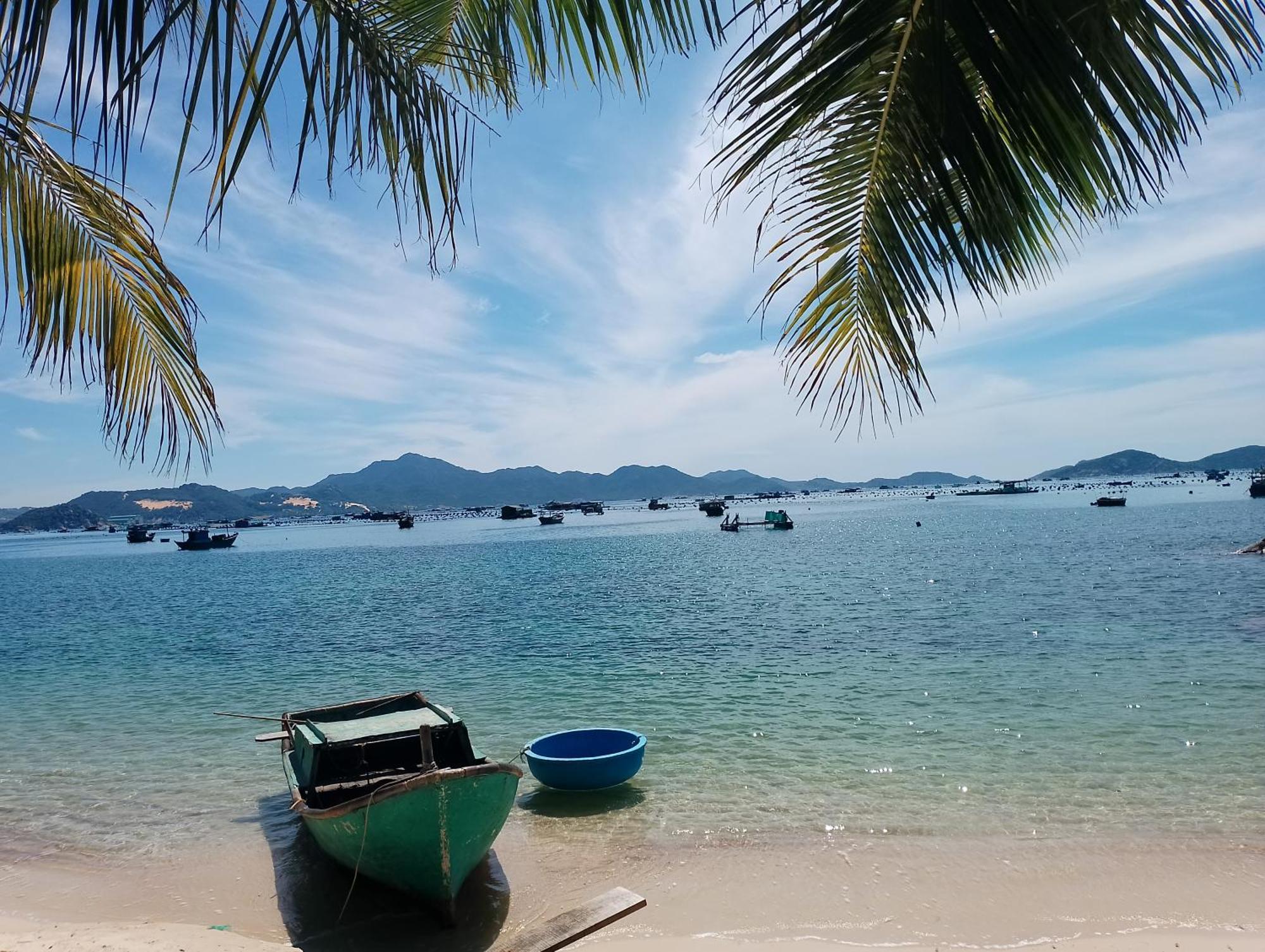 The Sunrise Anh Tu Hotell Cam Ranh Rum bild